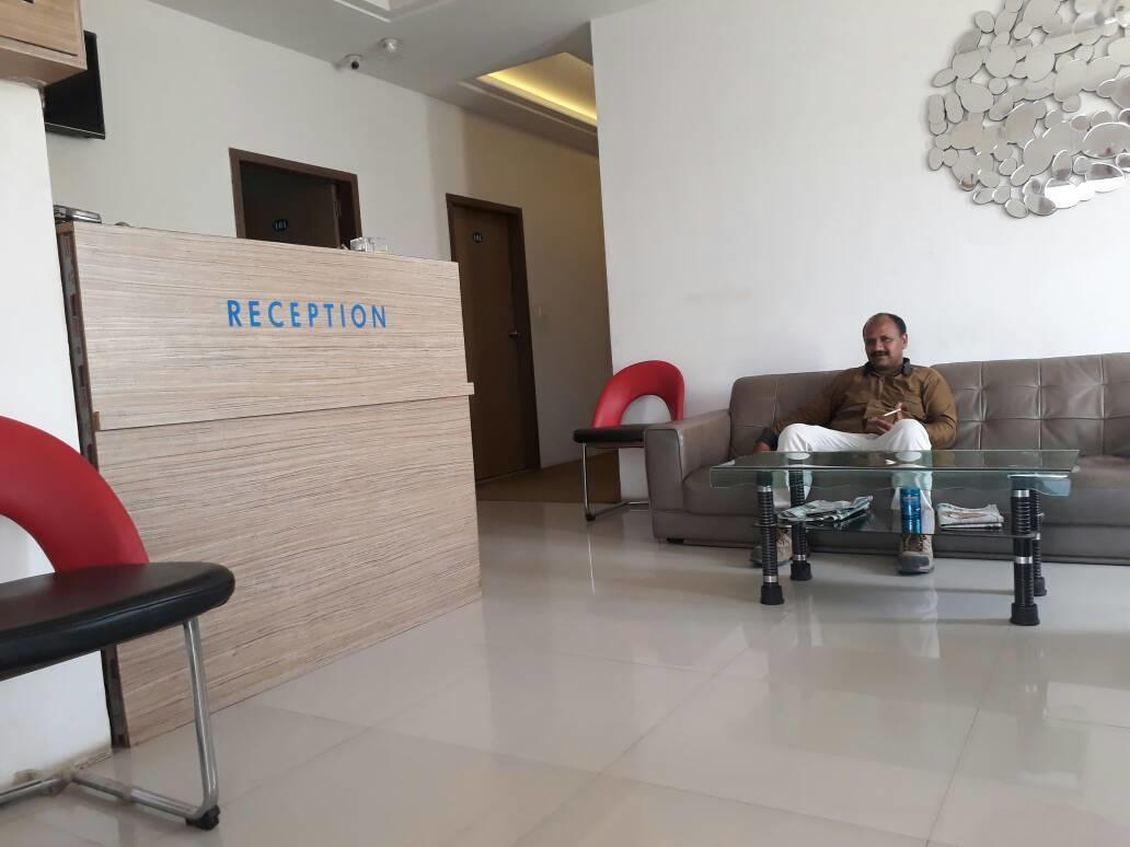 Stay Guru Usha Residency Будж Екстериор снимка