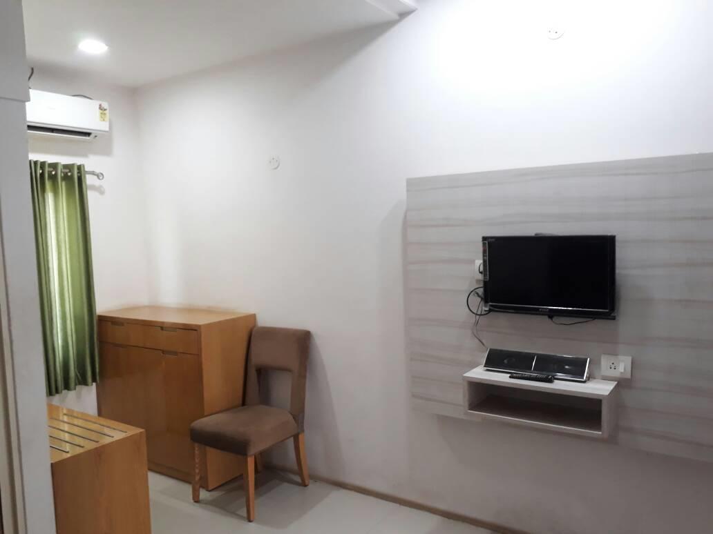Stay Guru Usha Residency Будж Екстериор снимка
