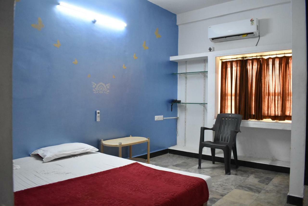 Stay Guru Usha Residency Будж Екстериор снимка